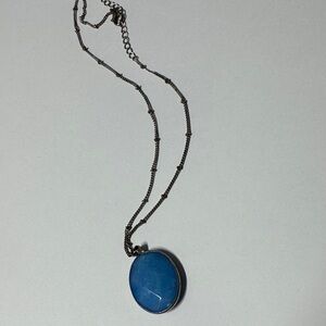 Elegant Blue Pendant Necklace
